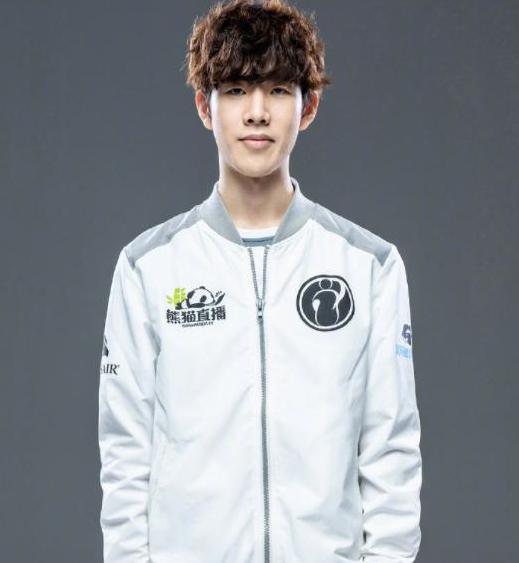 Weibo Gaming 官方：前 LNG Esports 辅助选手 Hang 加入团队